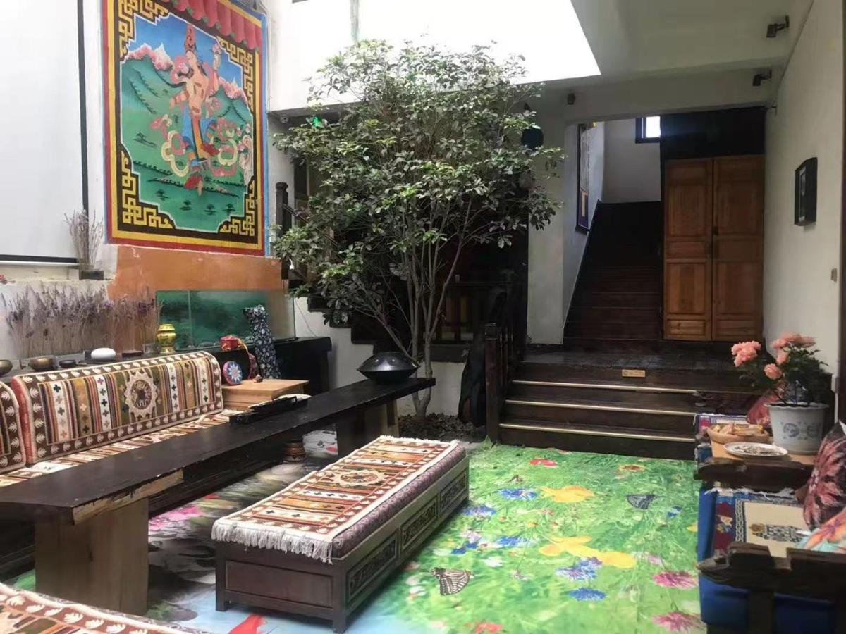 Energy Space Healing Inn Shangri-La Exterior foto