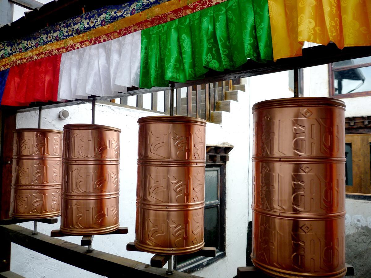 Energy Space Healing Inn Shangri-La Exterior foto