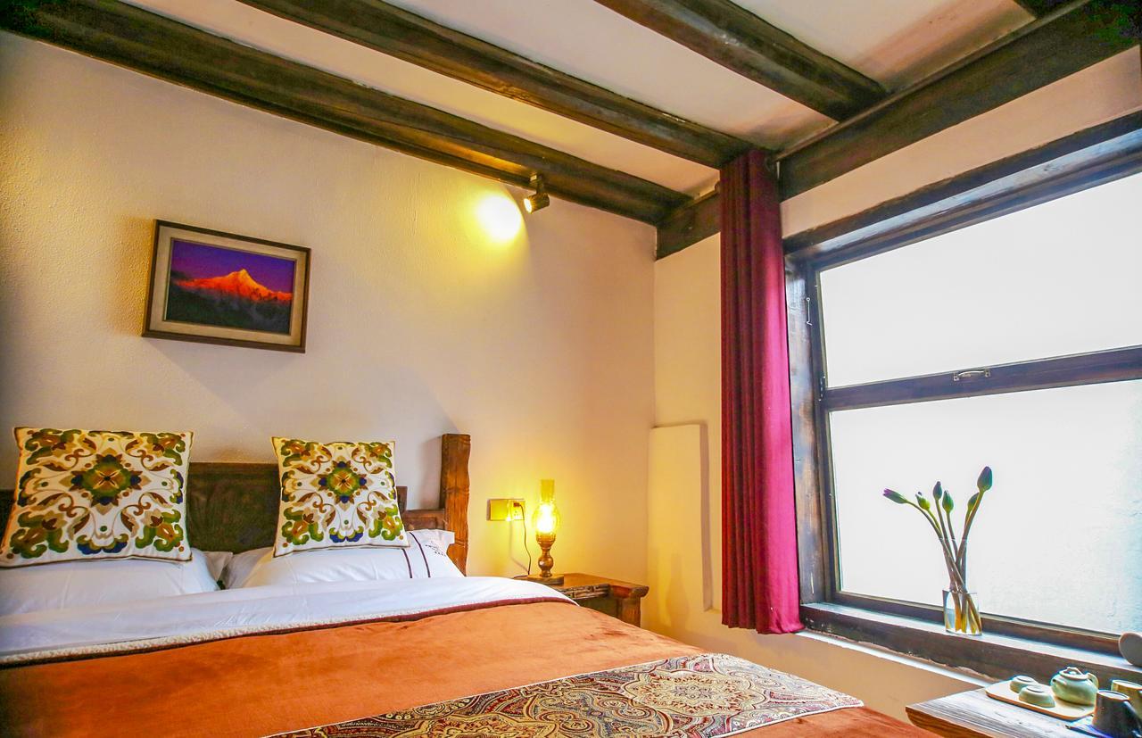 Energy Space Healing Inn Shangri-La Exterior foto