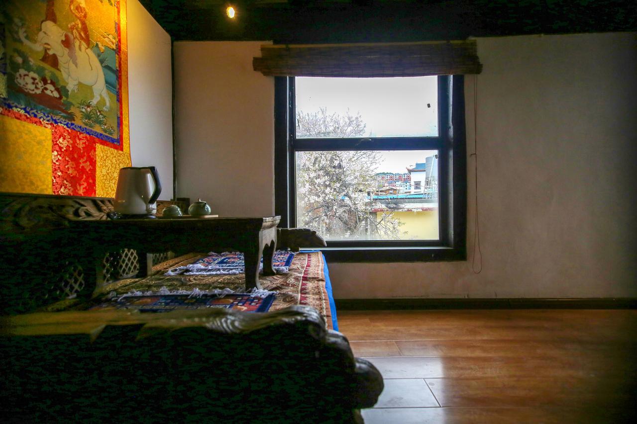 Energy Space Healing Inn Shangri-La Exterior foto
